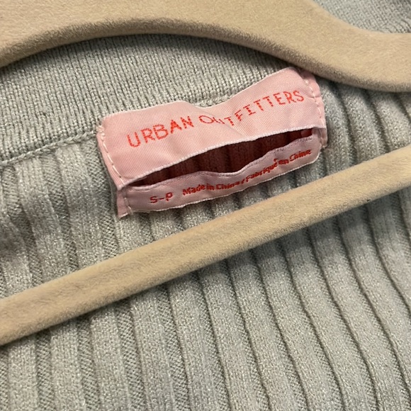 Urban Outfitters Mint Green Collared long sleeve size small - Picture 3 of 3